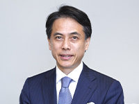 Takashi Watanabe