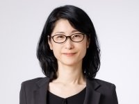 山本 麻記子